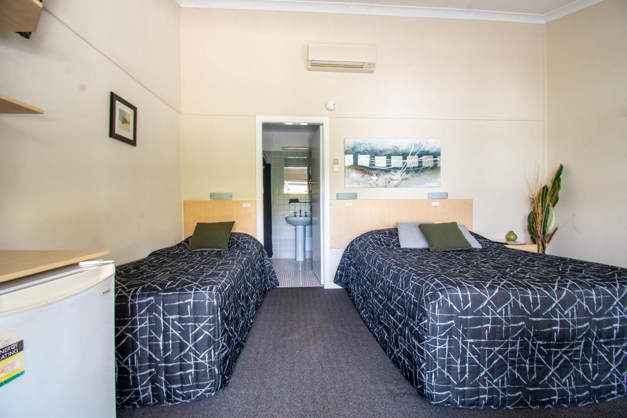 Gundagai Motel Екстериор снимка